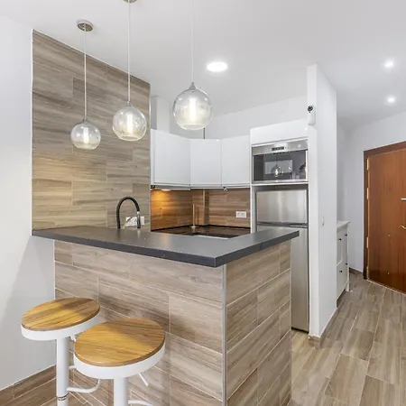 With Balcony, Close To The Sea Apartament Torremolinos