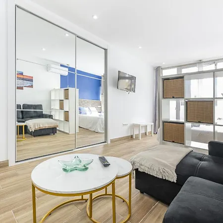 With Balcony, Close To The Sea Apartment