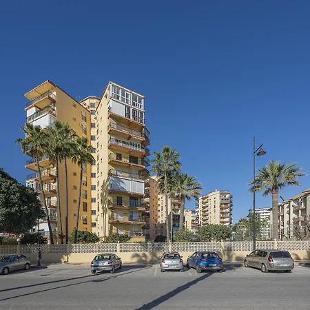 With Balcony, Close To The Sea Apartment *